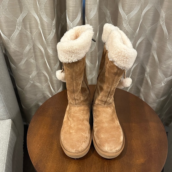 Women’s Ugg Tall Chestnut Brown Plumdale Cuff Pom Pom Zip Boots - Picture 2 of 16